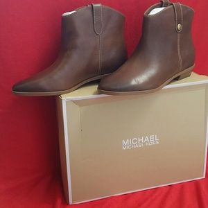 Michael Kors Ashton Brown Leather BootsNEW